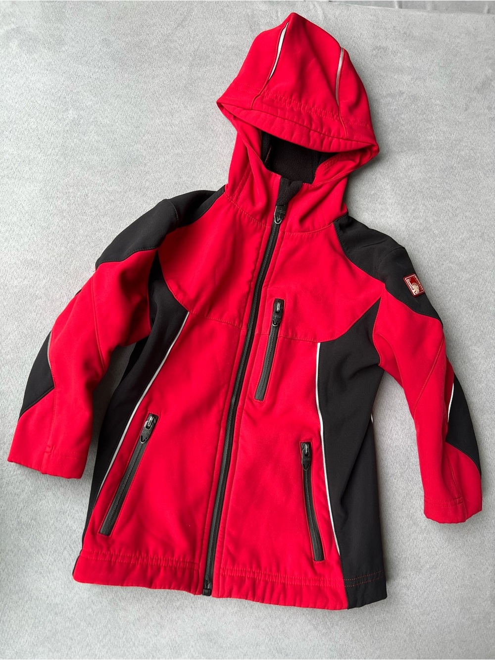 Red and Black Hooded Softshell Jacket ENGELBERT STRAUSS euro 98/104 (US 3/4)